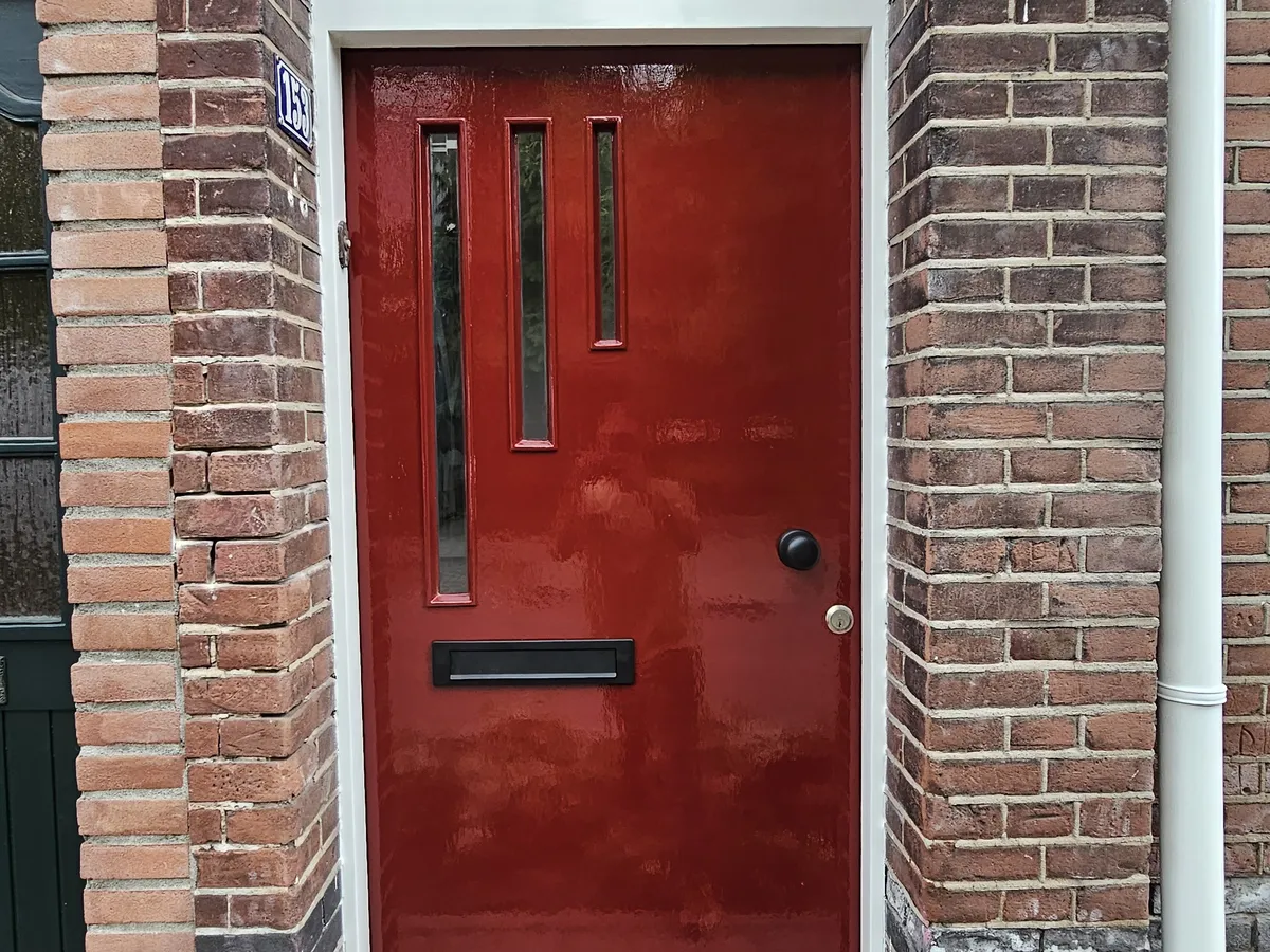 Strakke Hoogglans Voordeur
